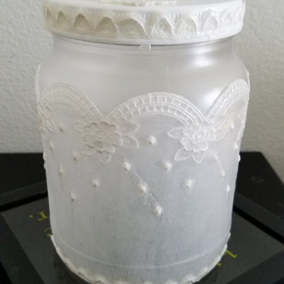 Flameless Candle Holder with Lid Handmade - Picture 6 of 8